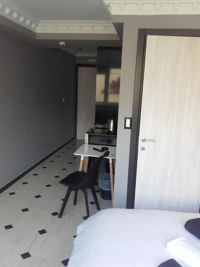 Pietra Mare Suites Patras Exterior photo